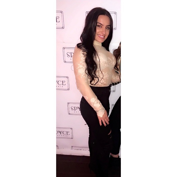 Meet your Posher, Gjulija - Picture 1 of 1